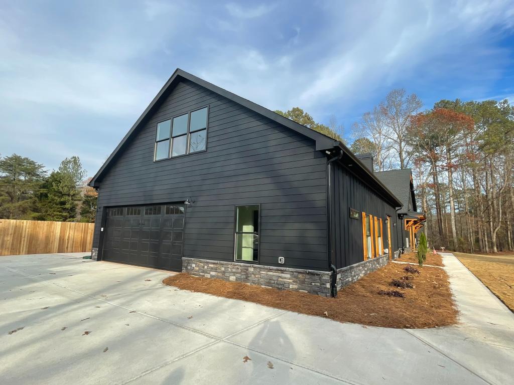 Barndo Social Circle Build — photo 2 — J&J Custom Homes