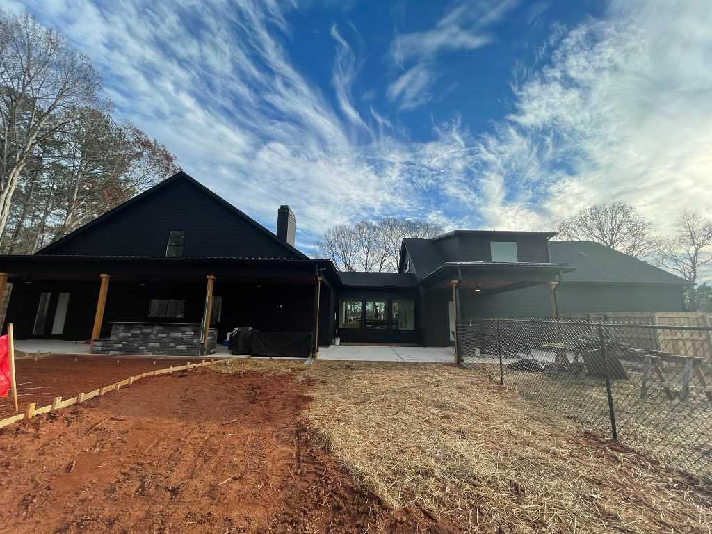 Barndo Social Circle Build — photo 87 — J&J Custom Homes
