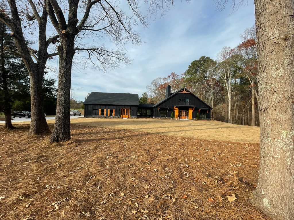Barndo Social Circle Build — photo 92 — J&J Custom Homes