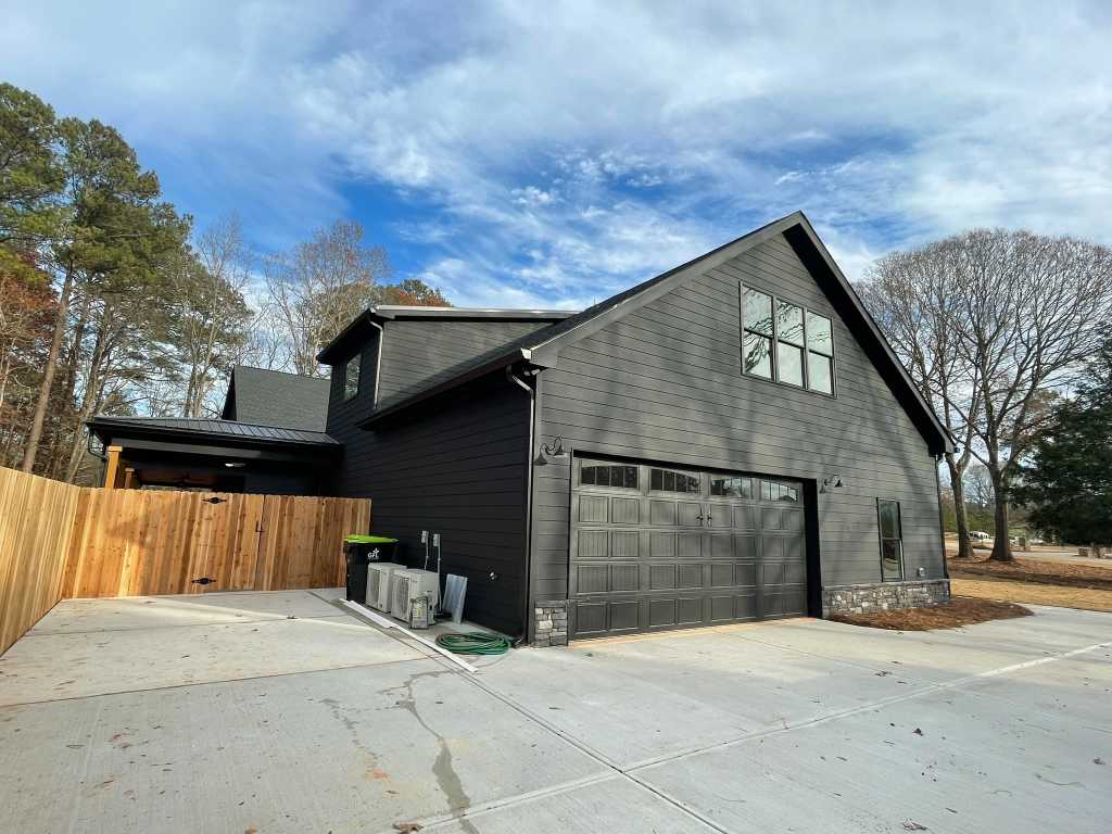 Barndo Social Circle Build — photo 95 — J&J Custom Homes