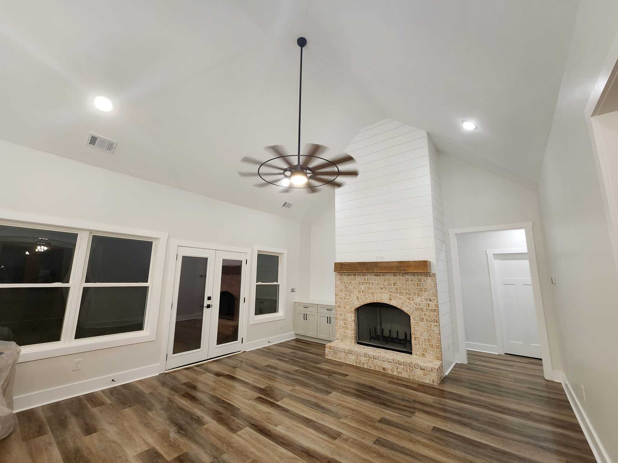 Benton Monticello Custom Home — photo 12 — J&J Custom Homes