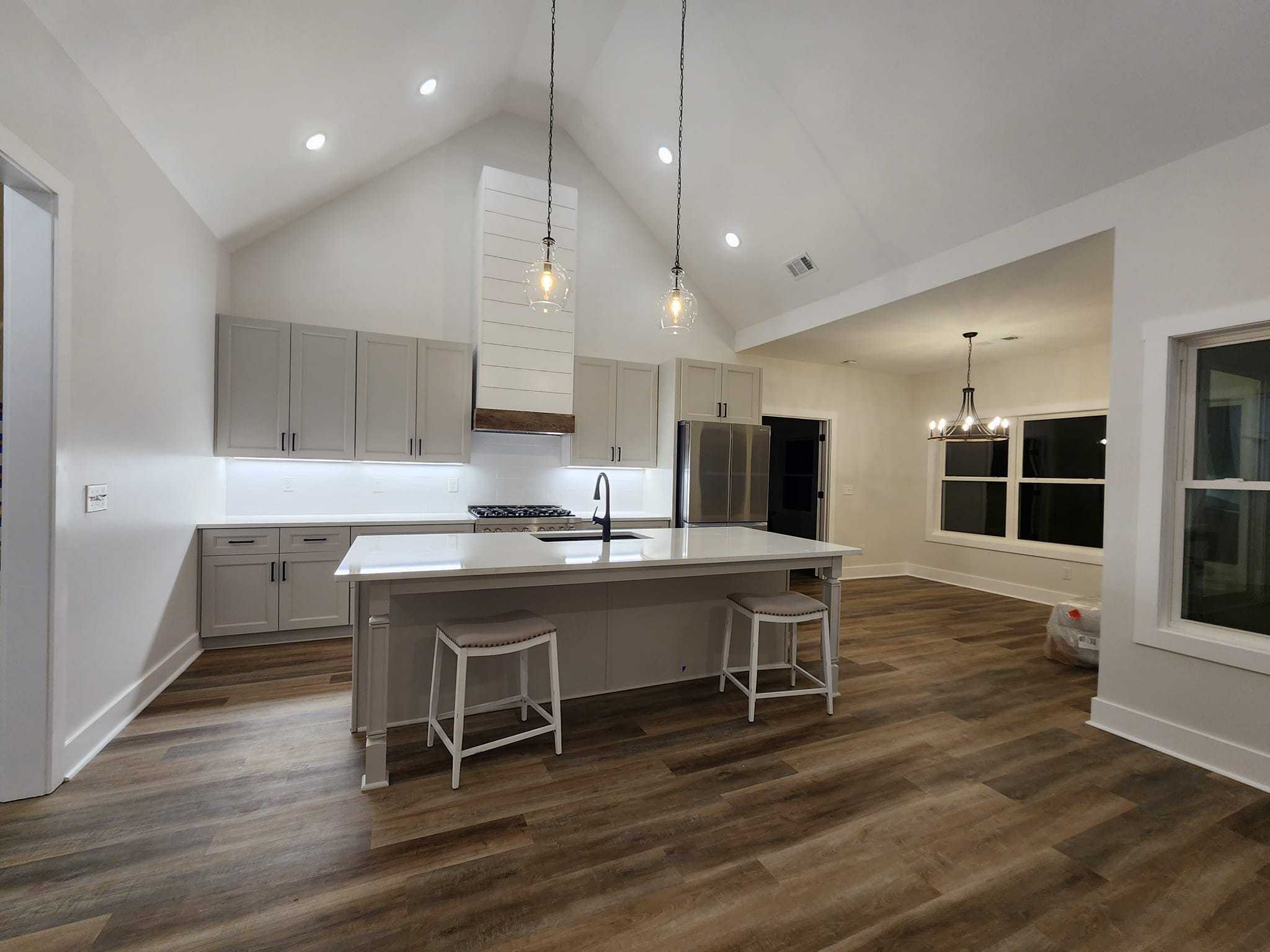 Benton Monticello Custom Home — photo 20 — J&J Custom Homes