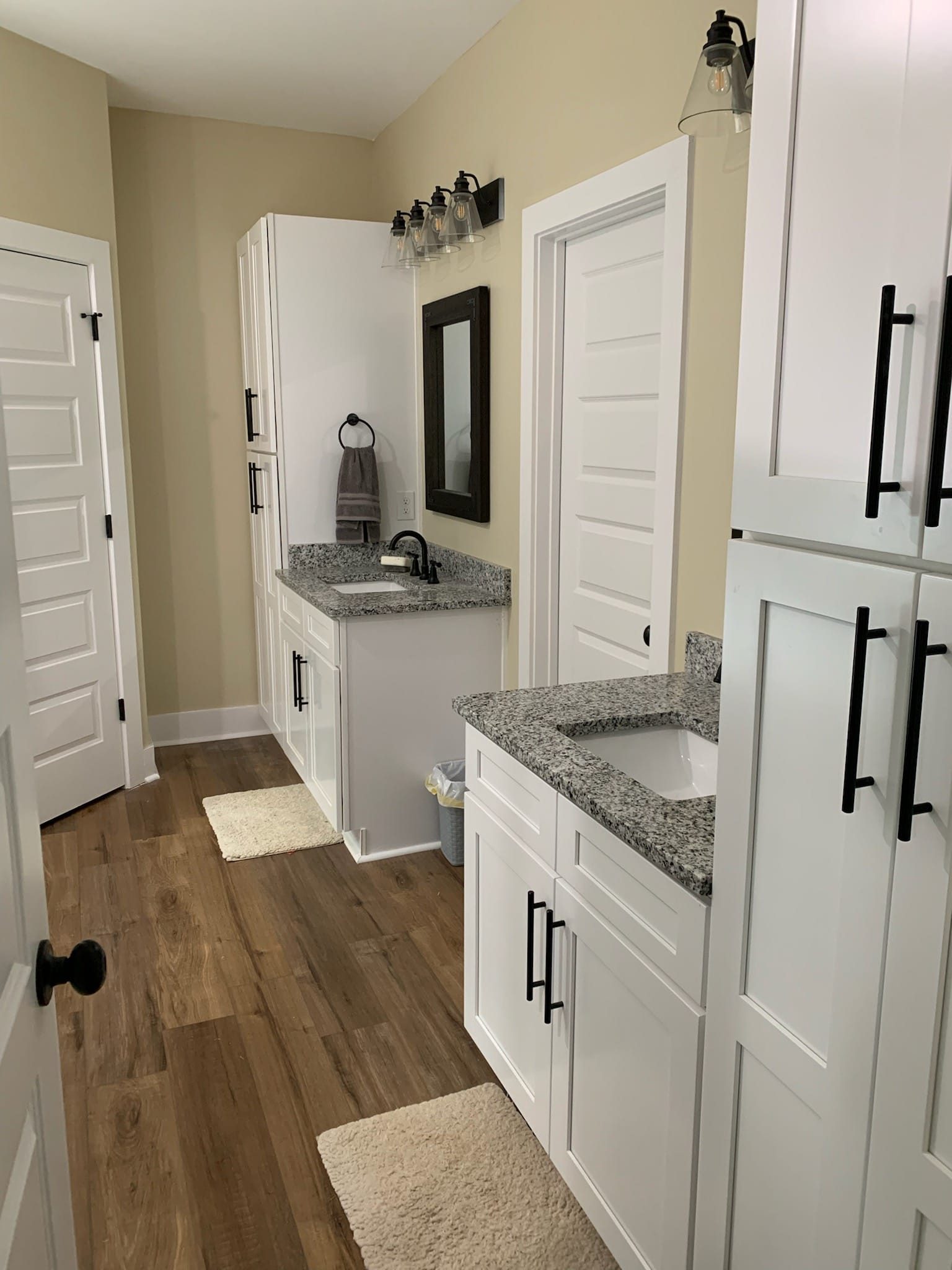 Showcase Elegant Cline Residence — photo 17 — J&J Custom Homes