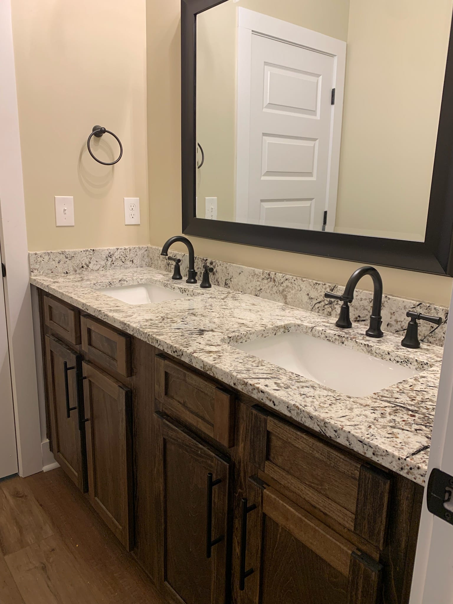 Showcase Elegant Cline Residence — photo 28 — J&J Custom Homes
