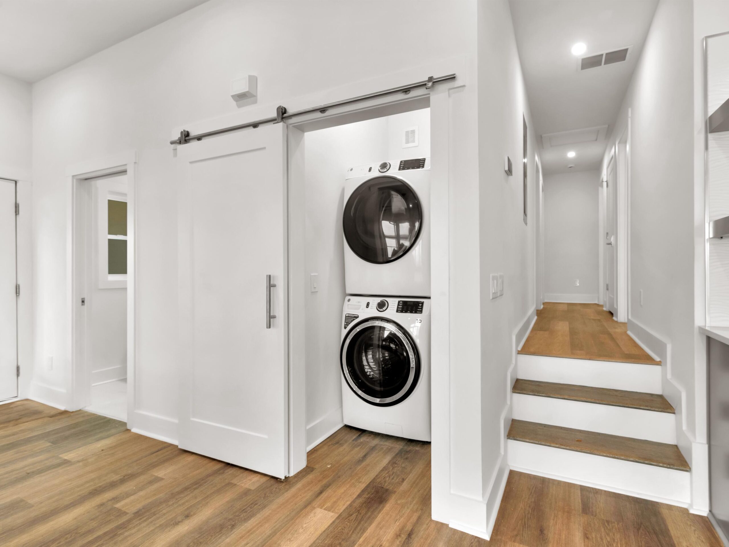 East Mourning Monticello — photo 11 — J&J Custom Homes