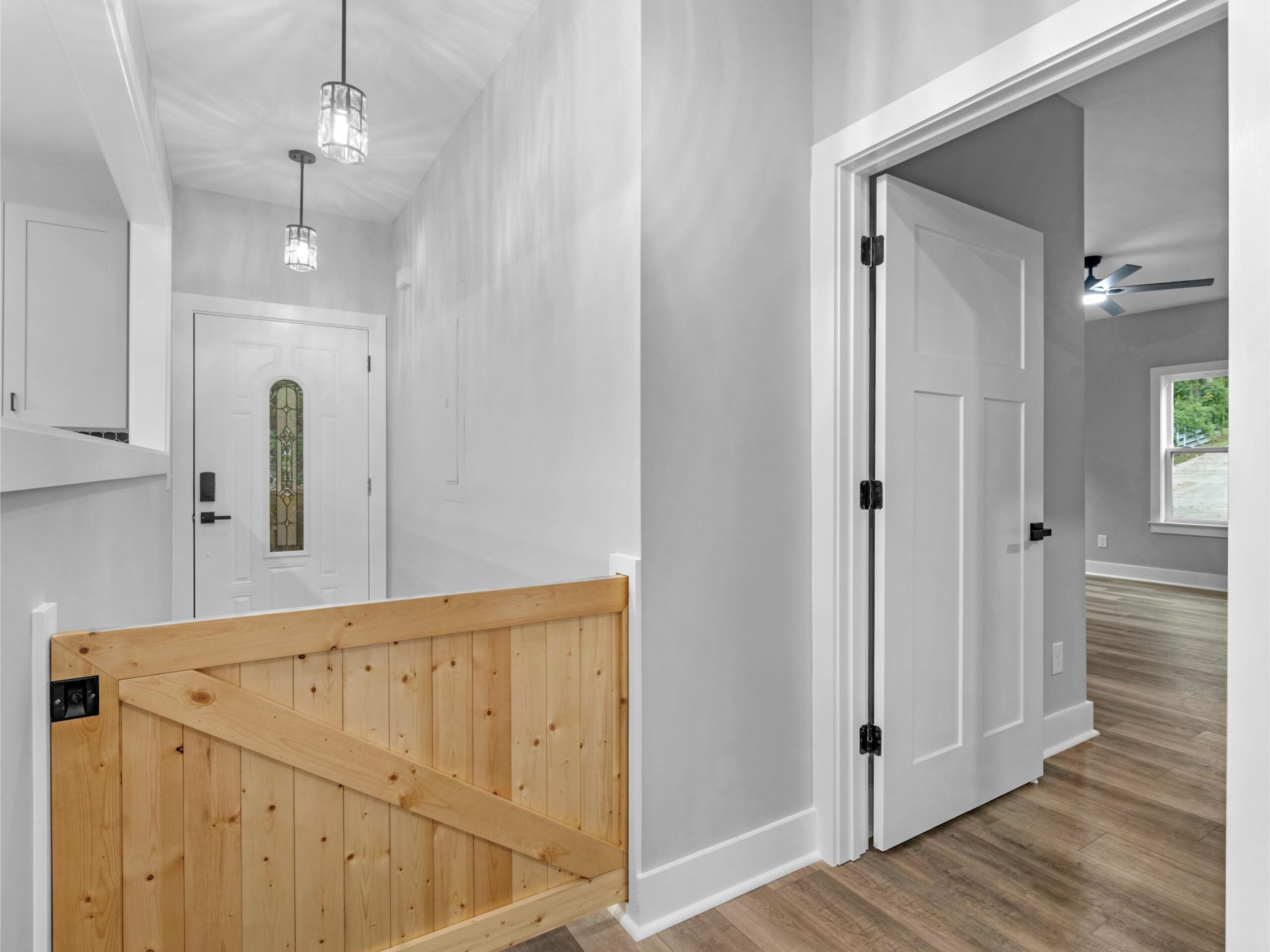 Elizabeth Monticello Residence — photo 10 — J&J Custom Homes