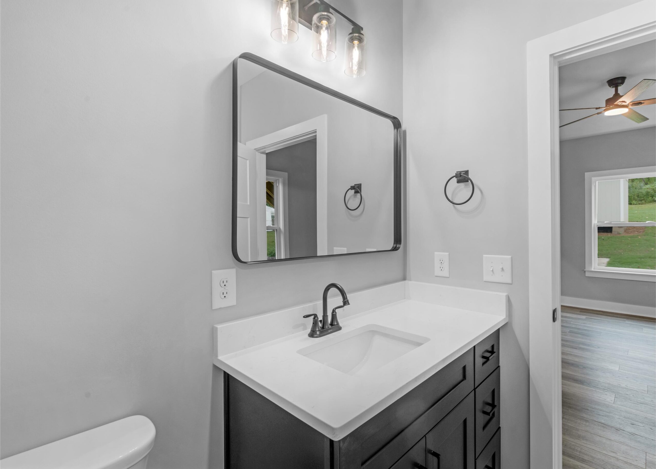 Elizabeth Monticello Residence — photo 37 — J&J Custom Homes