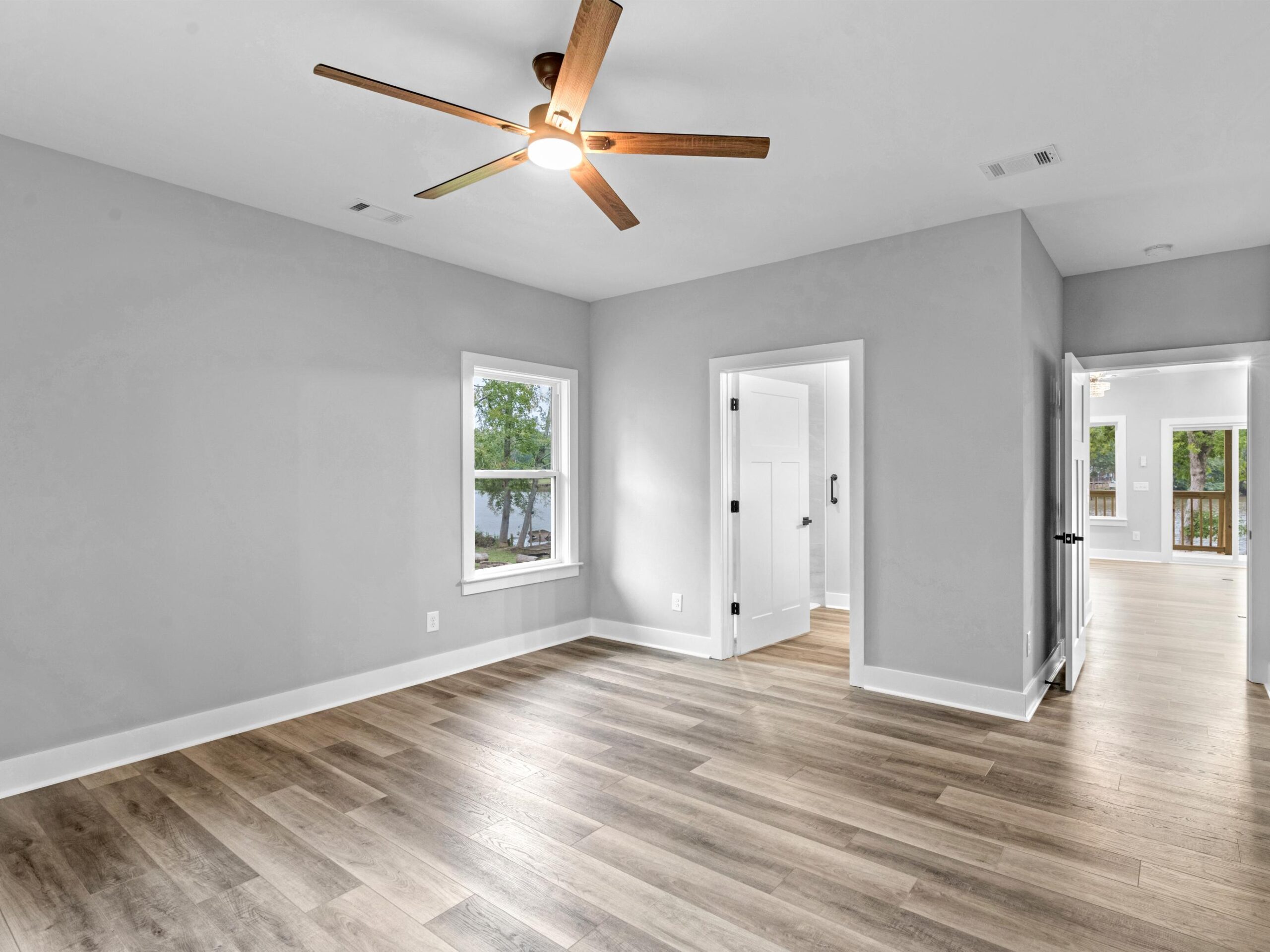 Elizabeth Monticello Residence — photo 38 — J&J Custom Homes
