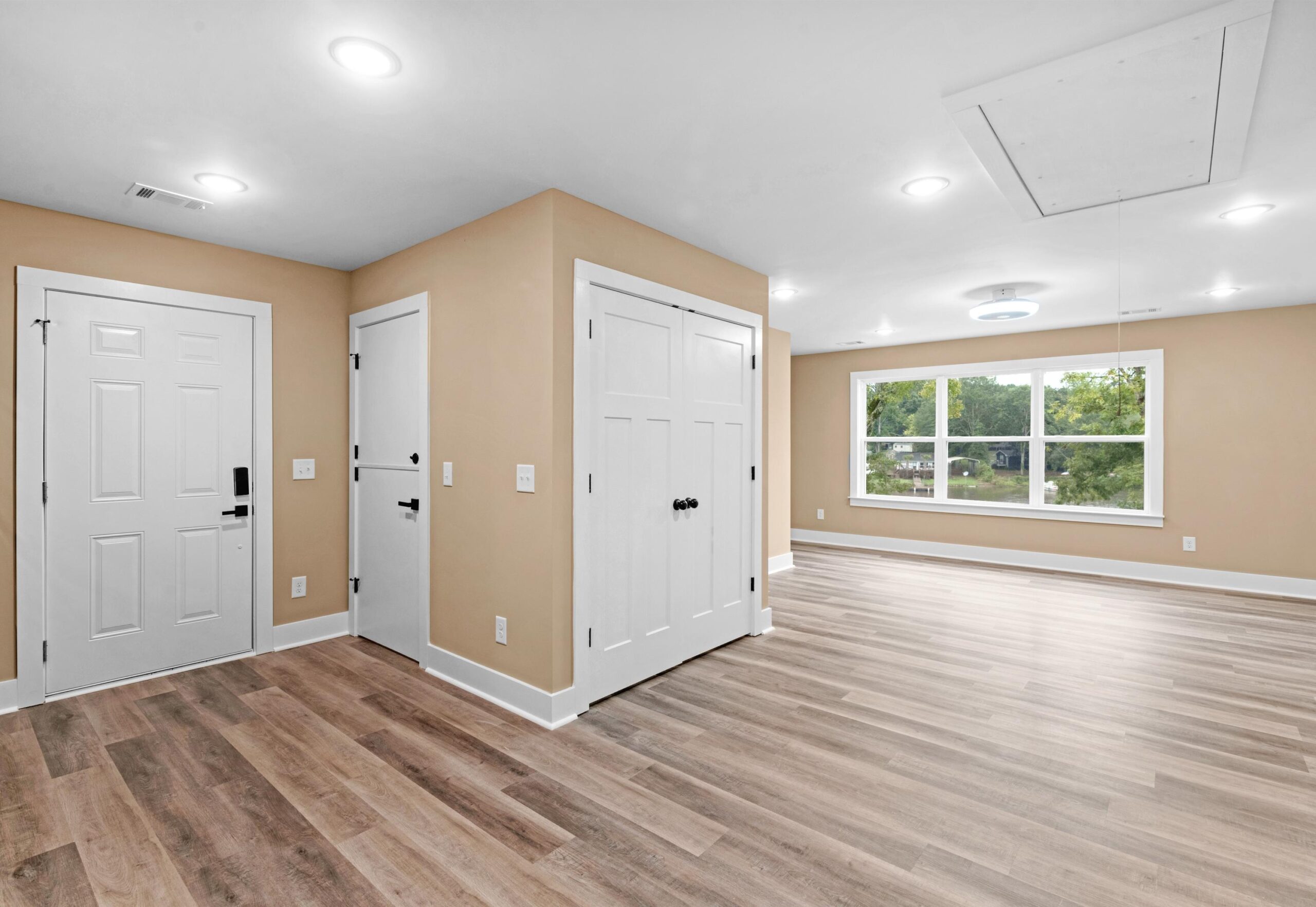 Elizabeth Monticello Residence — photo 46 — J&J Custom Homes