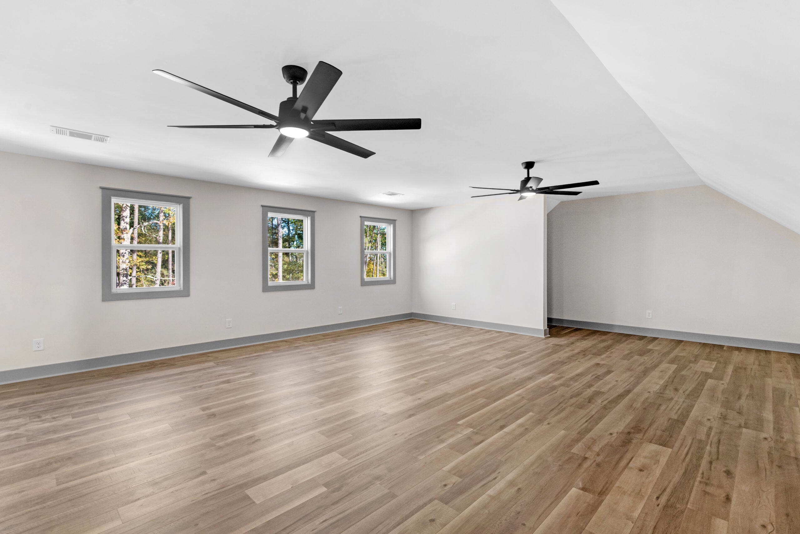 Forest Castle Monticello — photo 25 — J&J Custom Homes