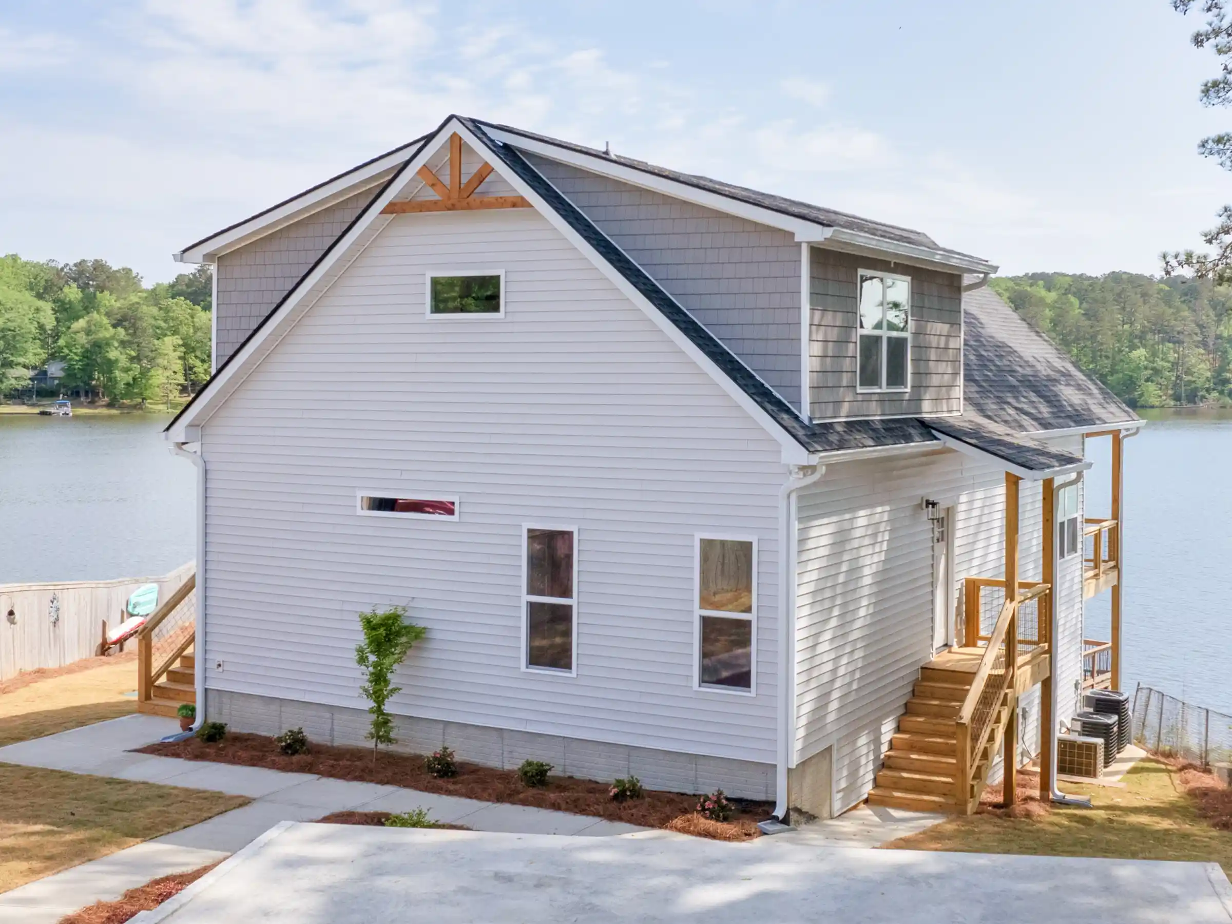 Lakeshore — photo 24 — J&J Custom Homes
