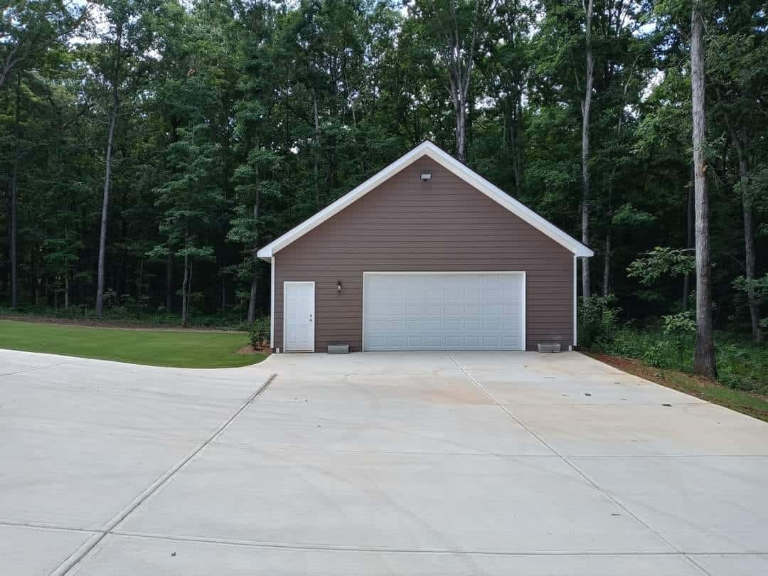 Pack McDonough Custom Build — photo 11 — J&J Custom Homes