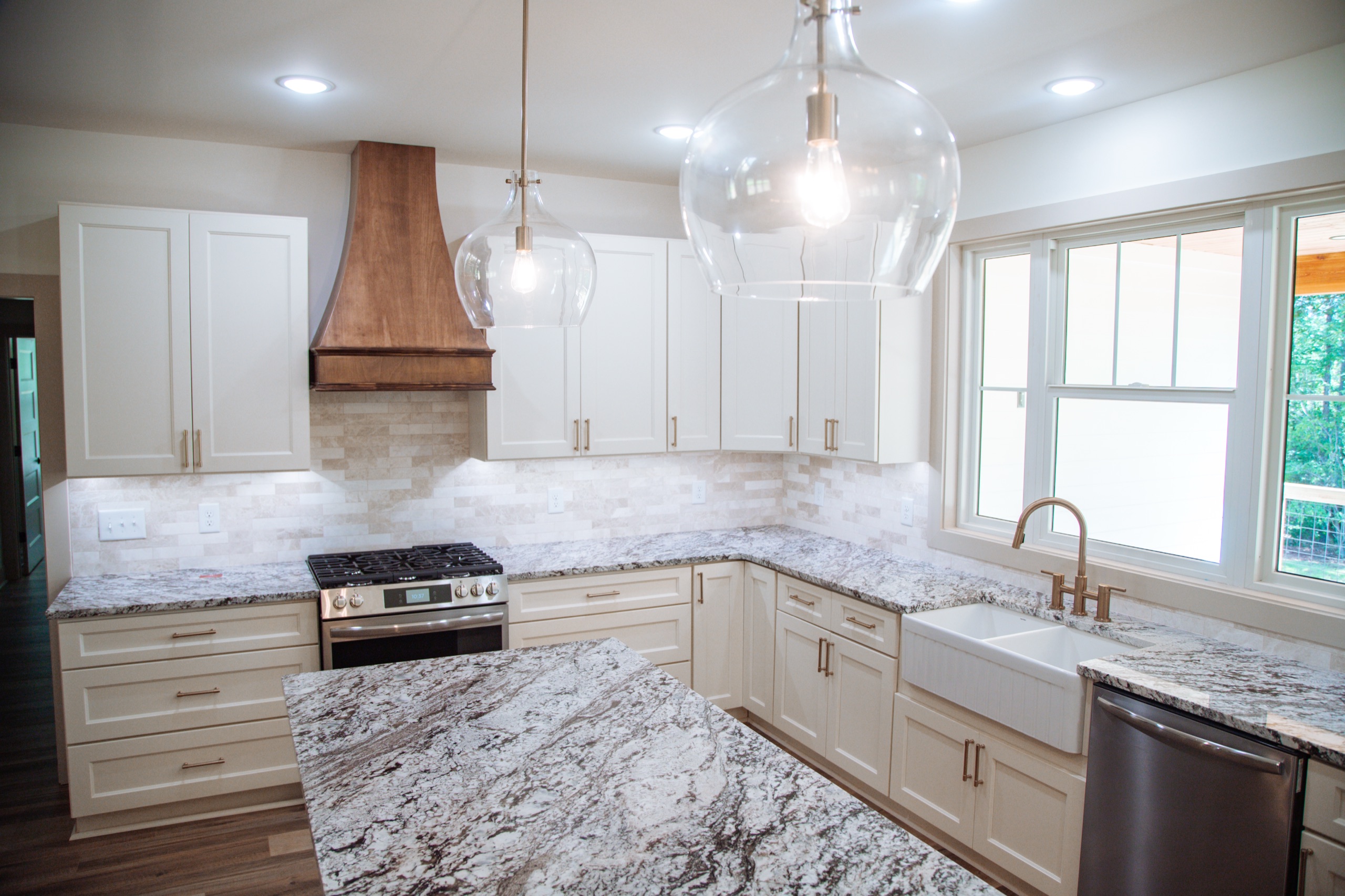 Shady Jeffries — photo 5 — J&J Custom Homes
