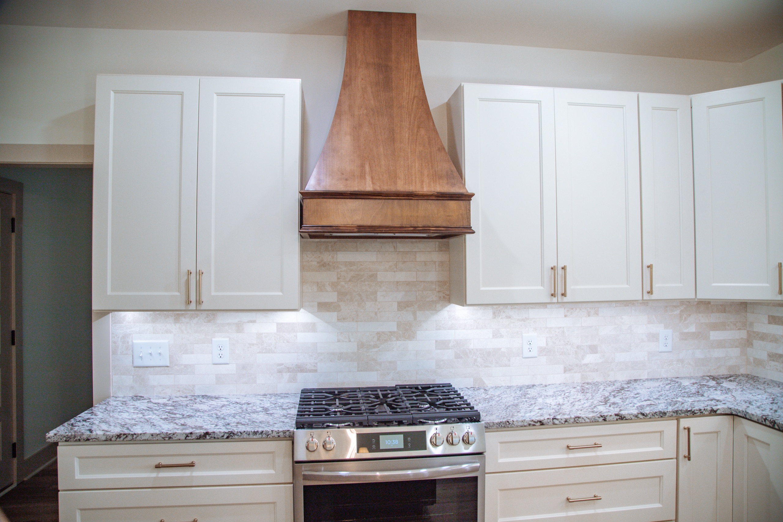 Shady Jeffries — photo 7 — J&J Custom Homes