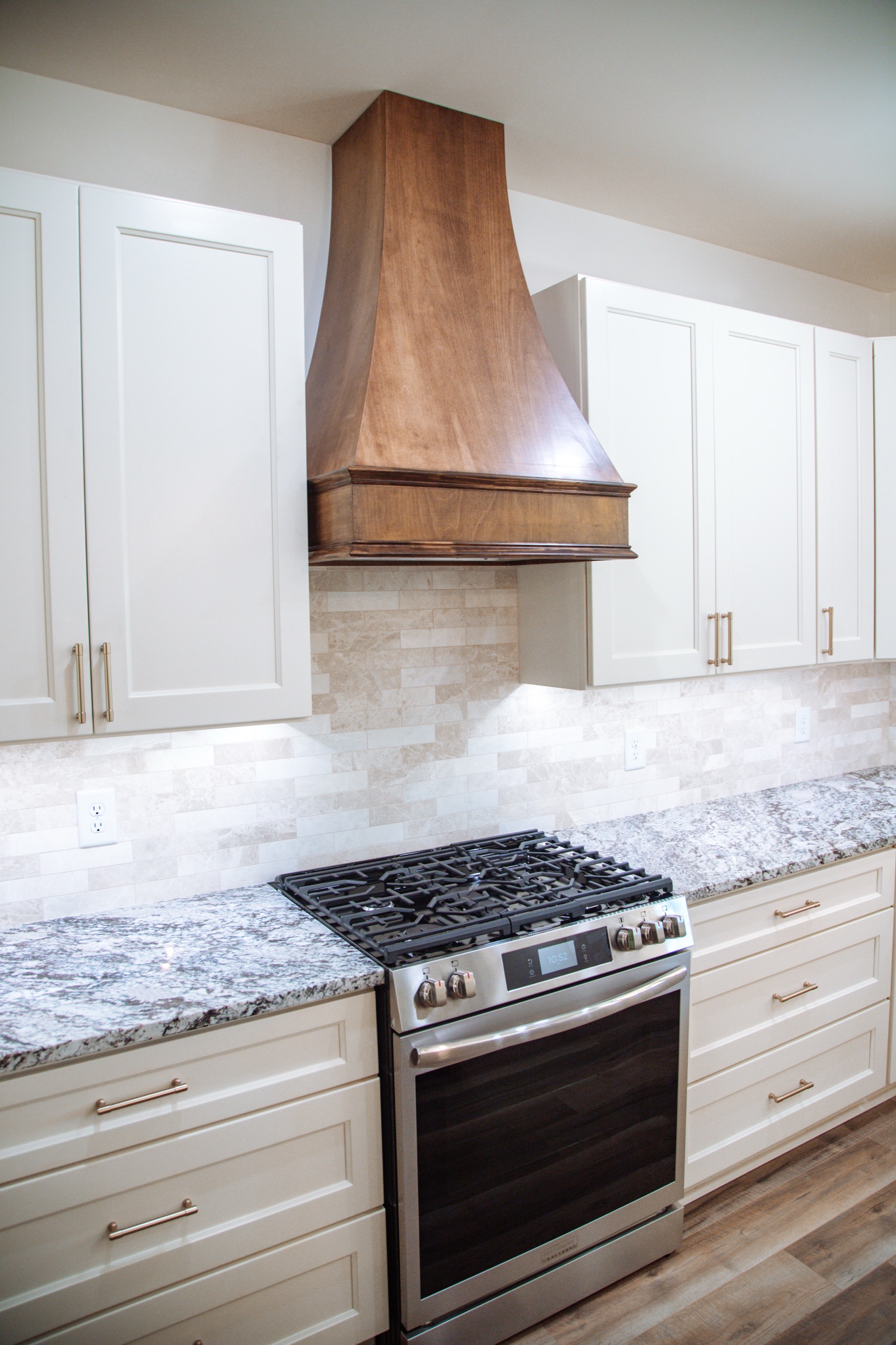 Shady Jeffries — photo 18 — J&J Custom Homes