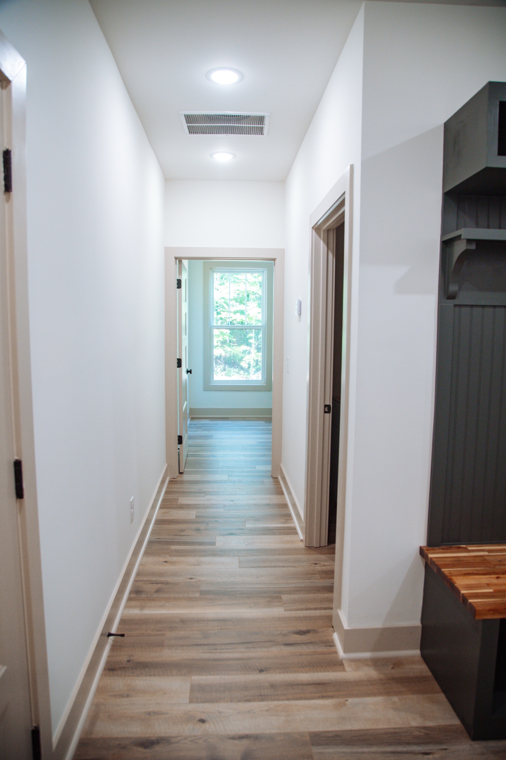 Shady Jeffries — photo 21 — J&J Custom Homes