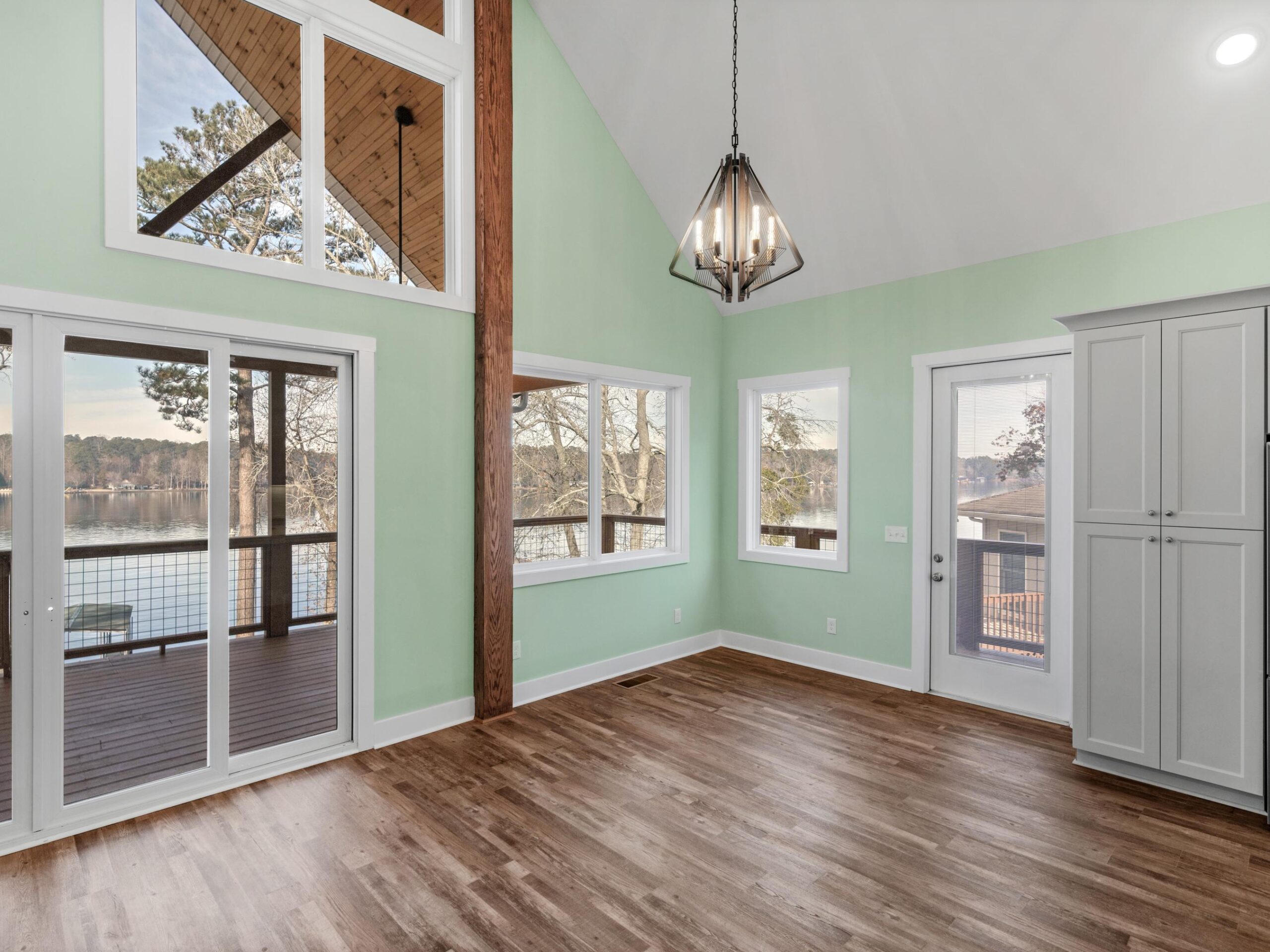 Starling Jackson Lake Home — photo 14 — J&J Custom Homes