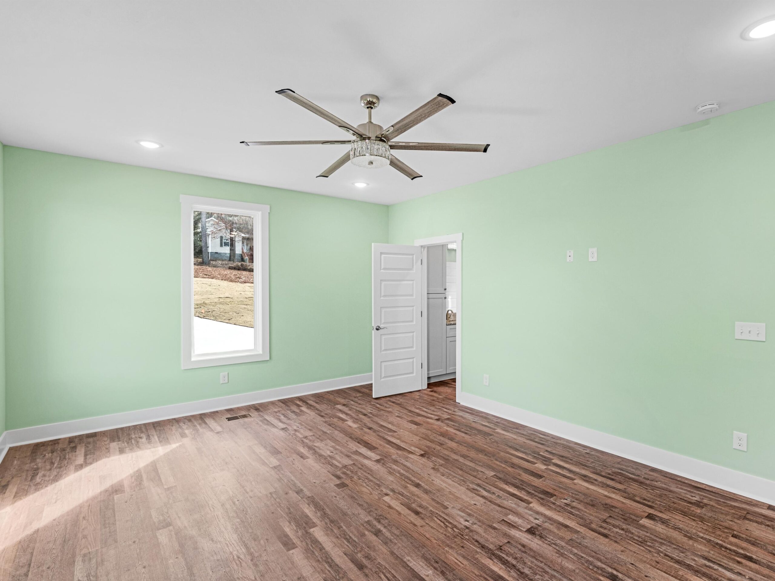 Starling Jackson Lake Home — photo 26 — J&J Custom Homes