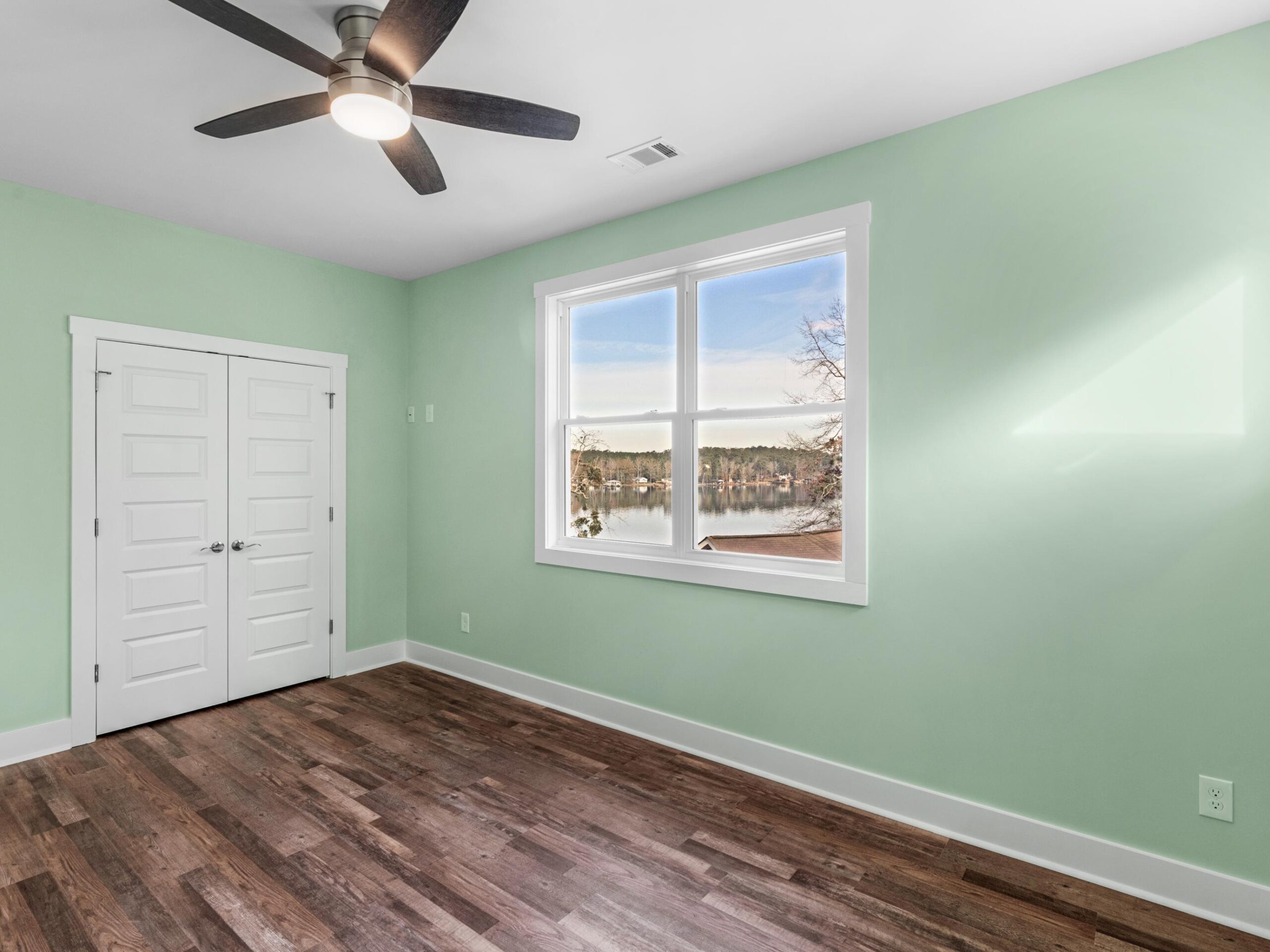 Starling Jackson Lake Home — photo 39 — J&J Custom Homes