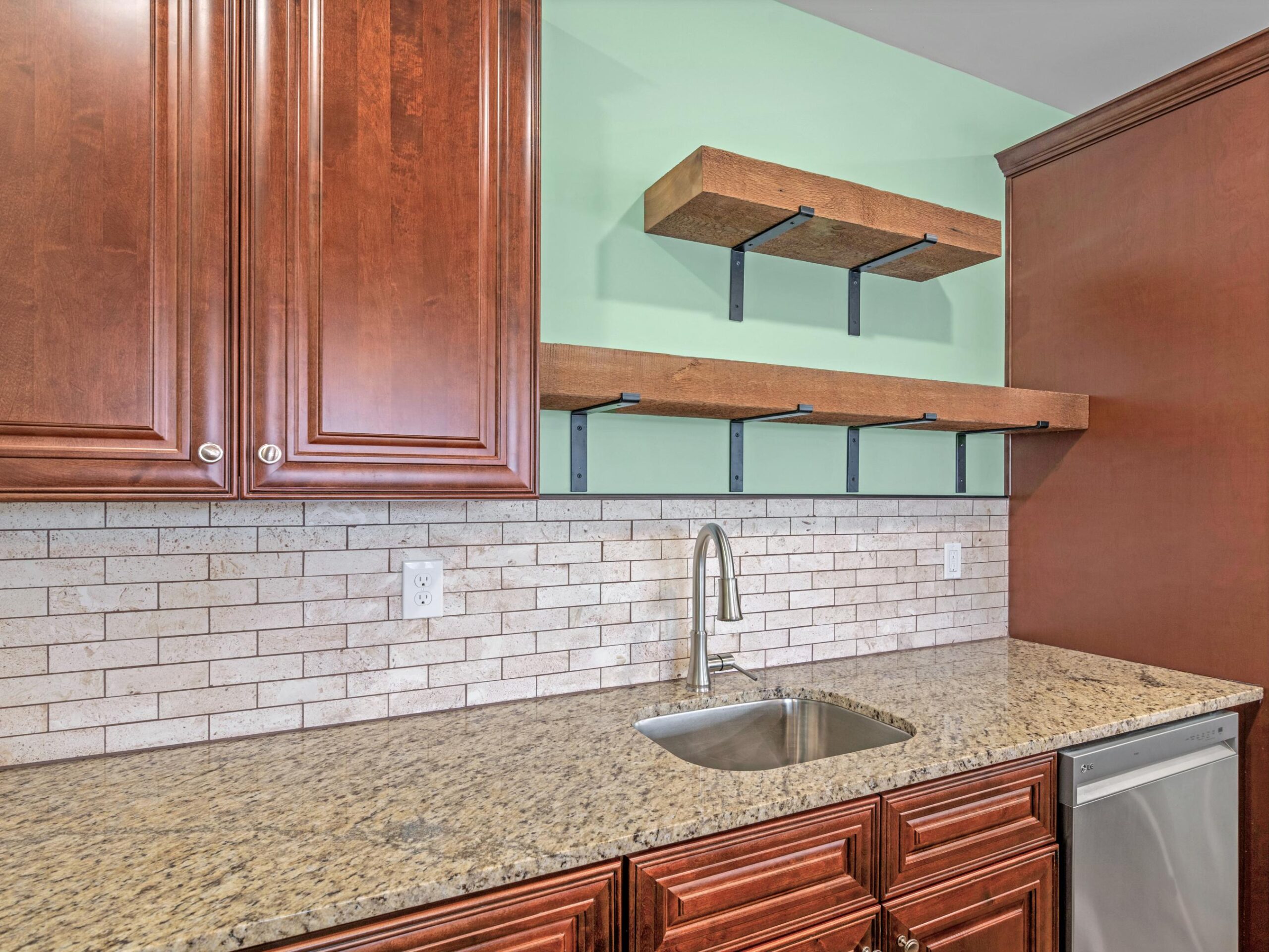 Starling Jackson Lake Home — photo 57 — J&J Custom Homes
