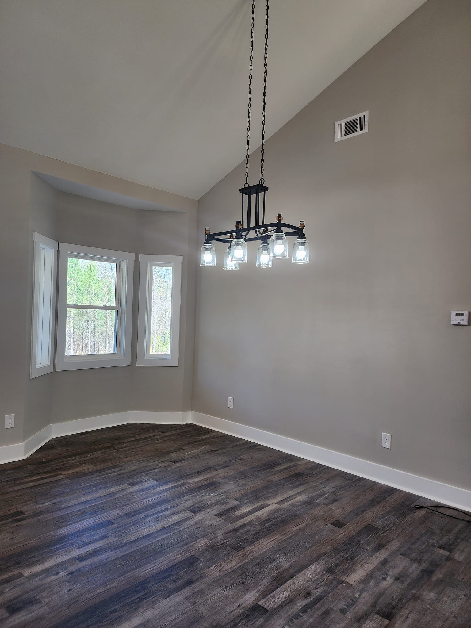 Winson Monticello Residence — photo 13 — J&J Custom Homes