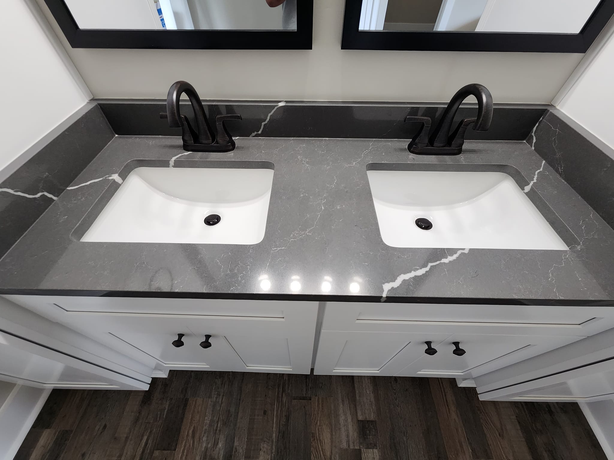 Winson Monticello Residence — photo 16 — J&J Custom Homes