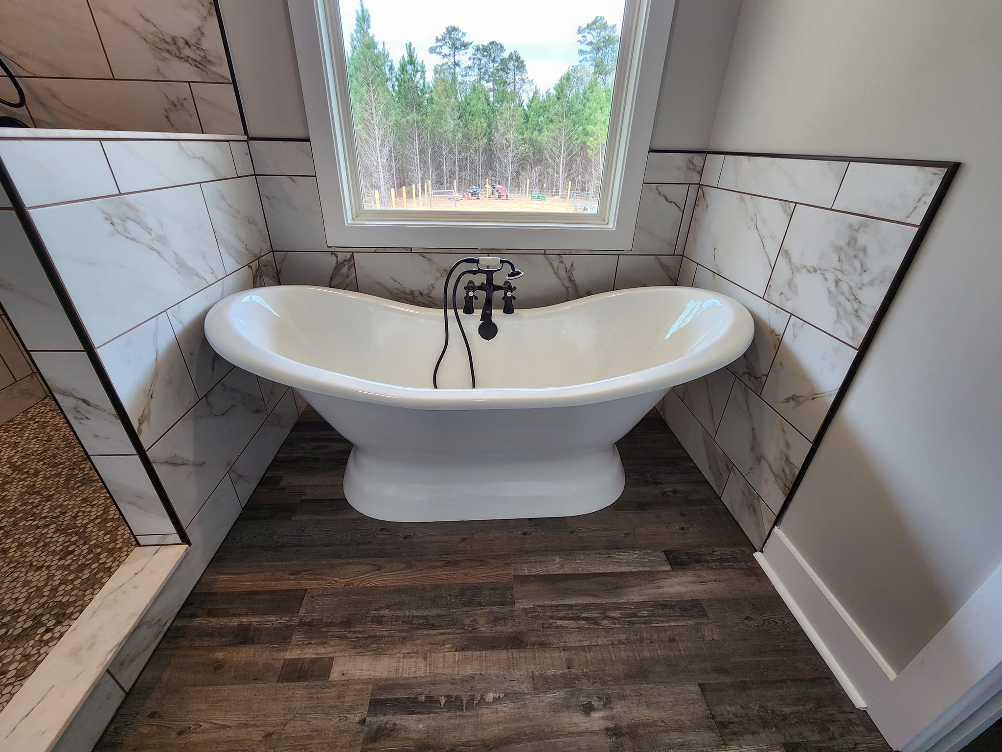 Winson Monticello Residence — photo 18 — J&J Custom Homes