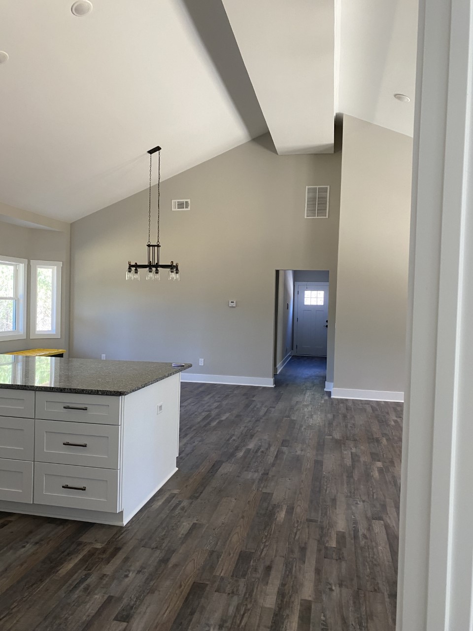 Winson Monticello Residence — photo 22 — J&J Custom Homes